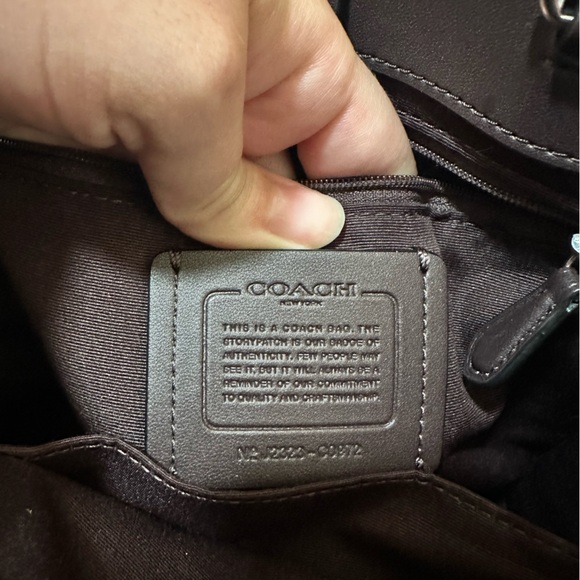 Coach Dempsey Tote 22 In Signature Jacquard With Star Embroidery - Picture 5 of 6